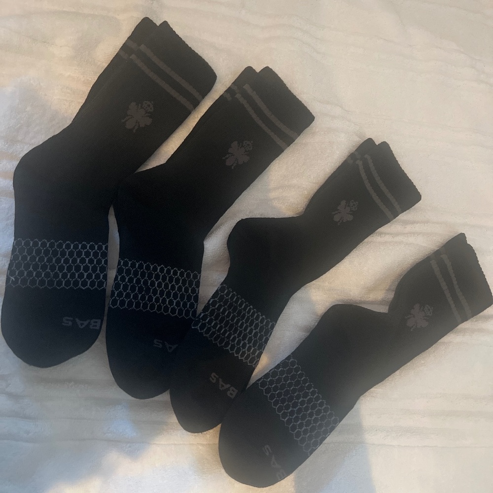 NEW Bombas calf socks medium